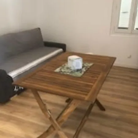 Apartment T3 With Wifi Close To The *